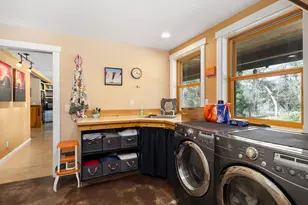 267 Grays Creek Rd, Grants Pass, OR 97527 - Photo 25