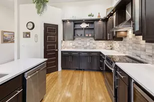 70160 Mustang Dr, Sisters, OR 97759 - Photo 9