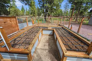 70160 Mustang Dr, Sisters, OR 97759 - Photo 41