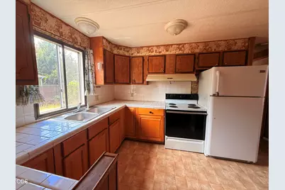 7515 Gladstone Avenue, White City, OR 97503 - Photo 11