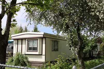 7515 Gladstone Avenue, White City, OR 97503 - Photo 1