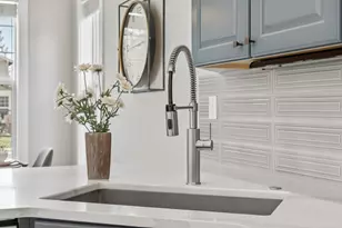 61425 Davis Lake Loop, Bend, OR 97702 - Photo 17