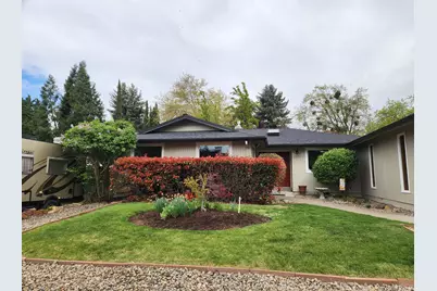 2591 Cedar Links Drive, Medford, OR 97504 - Photo 3