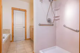 2372 NW Hazelwood Ave, Redmond, OR 97756 - Photo 15