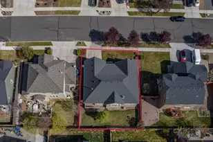 2372 NW Hazelwood Ave, Redmond, OR 97756 - Photo 17