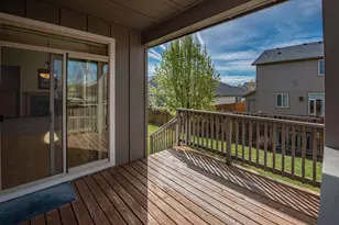 2372 NW Hazelwood Ave, Redmond, OR 97756 - Photo 7