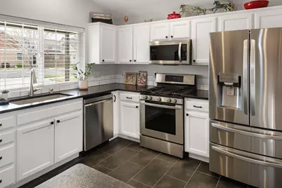 471 N Songbird Street, Sisters, OR 97759 - Photo 7