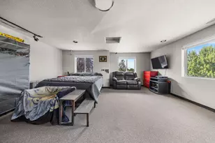 1216 SW 32nd Ct, Redmond, OR 97756 - Photo 27