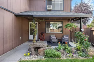 1216 SW 32nd Ct, Redmond, OR 97756 - Photo 3