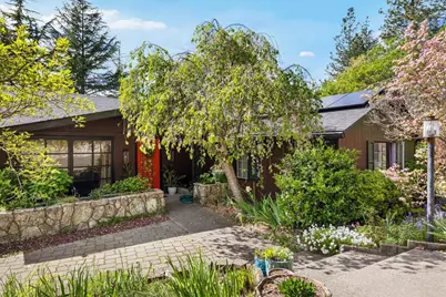 1625 NE Hillcrest Drive, Grants Pass, OR 97526 - Photo 1