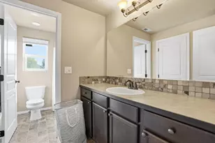 19626 Harvard Pl, Bend, OR 97702 - Photo 27