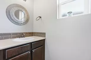 19626 Harvard Pl, Bend, OR 97702 - Photo 17