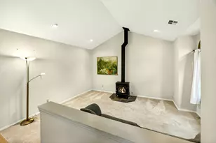 536 Parkside Dr, Ashland, OR 97520 - Photo 9