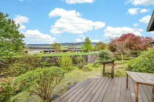 536 Parkside Dr, Ashland, OR 97520 - Photo 25