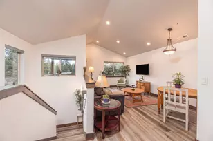 923 E Desperado Trail, Sisters, OR 97759 - Photo 17