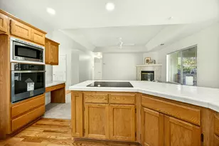 2855 Shanteal Pl, Medford, OR 97504 - Photo 5