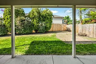 2855 Shanteal Pl, Medford, OR 97504 - Photo 37