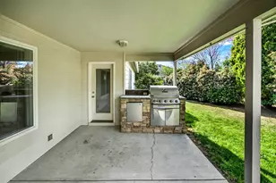 2855 Shanteal Pl, Medford, OR 97504 - Photo 39