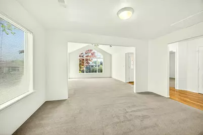 2855 Shanteal Place, Medford, OR 97504 - Photo 13