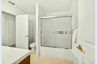 2855 Shanteal Place, Medford, OR 97504 - Photo 31