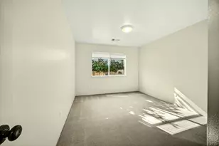 2855 Shanteal Pl, Medford, OR 97504 - Photo 25