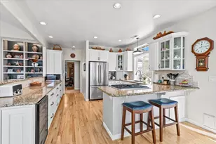 3910 Cherry Ln, Medford, OR 97504 - Photo 11