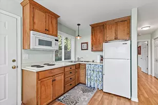 3910 Cherry Ln, Medford, OR 97504 - Photo 37