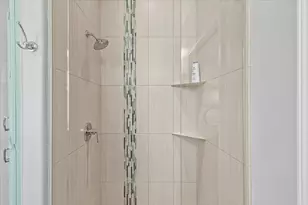 3910 Cherry Ln, Medford, OR 97504 - Photo 25