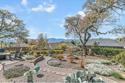 3910 Cherry Lane, Medford, OR 97504 - Photo 47