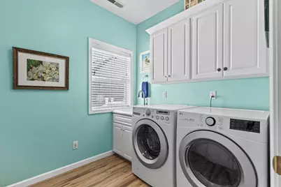 3910 Cherry Lane, Medford, OR 97504 - Photo 17