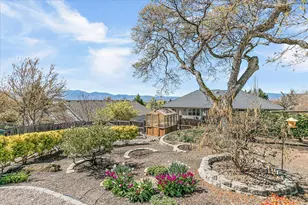 3910 Cherry Ln, Medford, OR 97504 - Photo 51