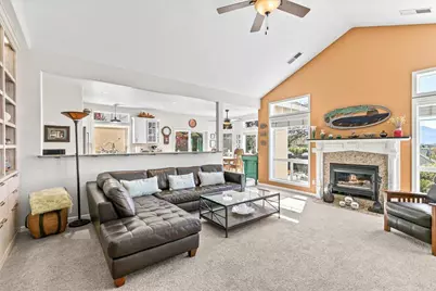 3910 Cherry Lane, Medford, OR 97504 - Photo 9