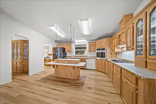 502 Buckhorn Ln, Shady Cove, OR 97539 - Photo 7