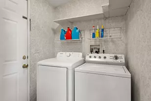 1570 S Peach St, Medford, OR 97501 - Photo 19