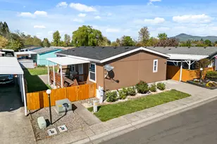 1570 S Peach St, Medford, OR 97501 - Photo 25