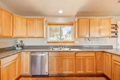 13847 SE Deringer Loop, Prineville, OR 97754 - Photo 11