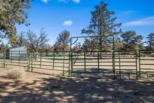 23060 Tumbleweed Dr, Bend, OR 97701 - Photo 27