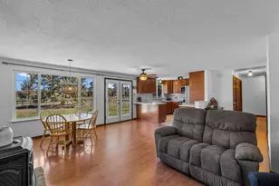 23060 Tumbleweed Dr, Bend, OR 97701 - Photo 7