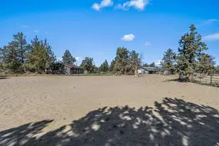 23060 Tumbleweed Dr, Bend, OR 97701 - Photo 29