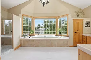 16905 Pleasant View Ct, Bend, OR 97707 - Photo 41