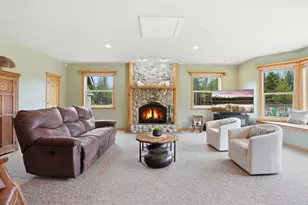 16905 Pleasant View Ct, Bend, OR 97707 - Photo 15