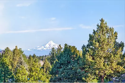 59871 Calgary Loop, Bend, OR 97702 - Photo 3