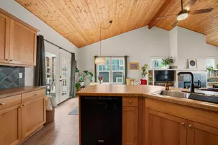 2225 SW 36th Ct, Redmond, OR 97756 - Photo 15