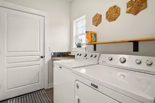 2225 SW 36th Ct, Redmond, OR 97756 - Photo 25