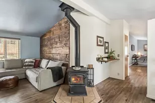 60335 Zuni Cir, Bend, OR 97702 - Photo 13
