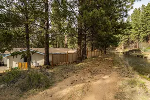 60335 Zuni Cir, Bend, OR 97702 - Photo 3