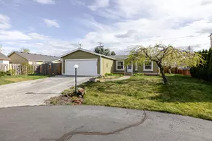1630 NE 6th, Redmond, OR 97756 - Photo 1