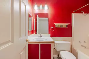 1630 NE 6th, Redmond, OR 97756 - Photo 13