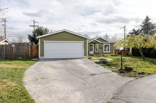 1630 NE 6th, Redmond, OR 97756 - Photo 25