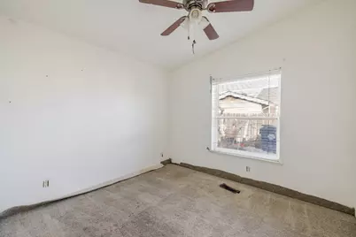 1630 NE 6th, Redmond, OR 97756 - Photo 15